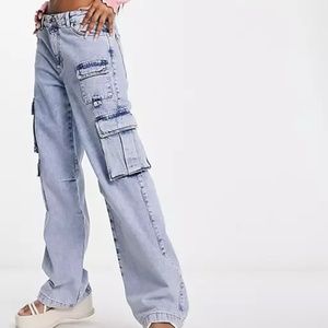Pull&Bear wide leg cargo jean with pocket detail Washed blue